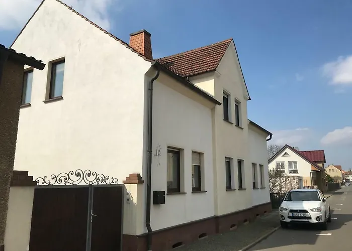 Jahn ゲストハウス 3*